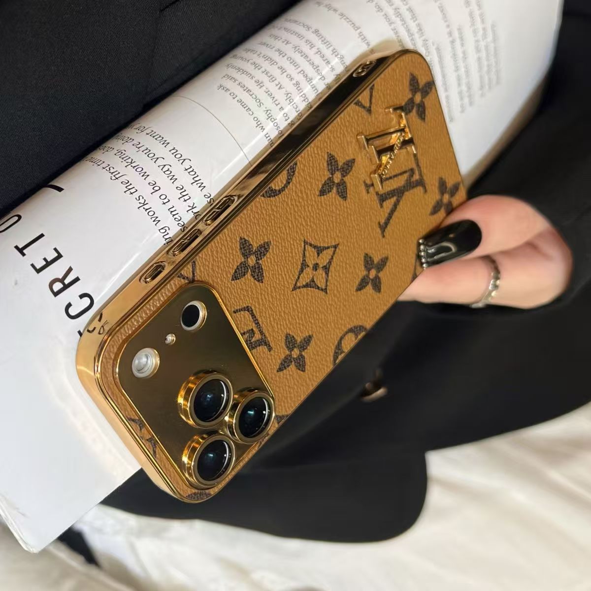 Luxurious x LV iPhone Case