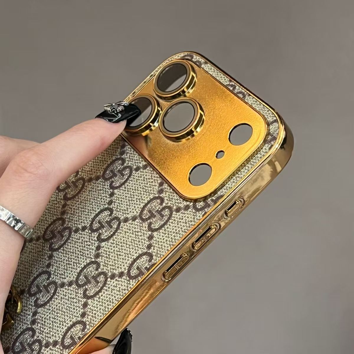 Luxurious x LV iPhone Case