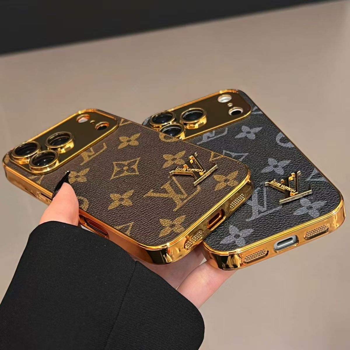Luxurious x LV iPhone Case