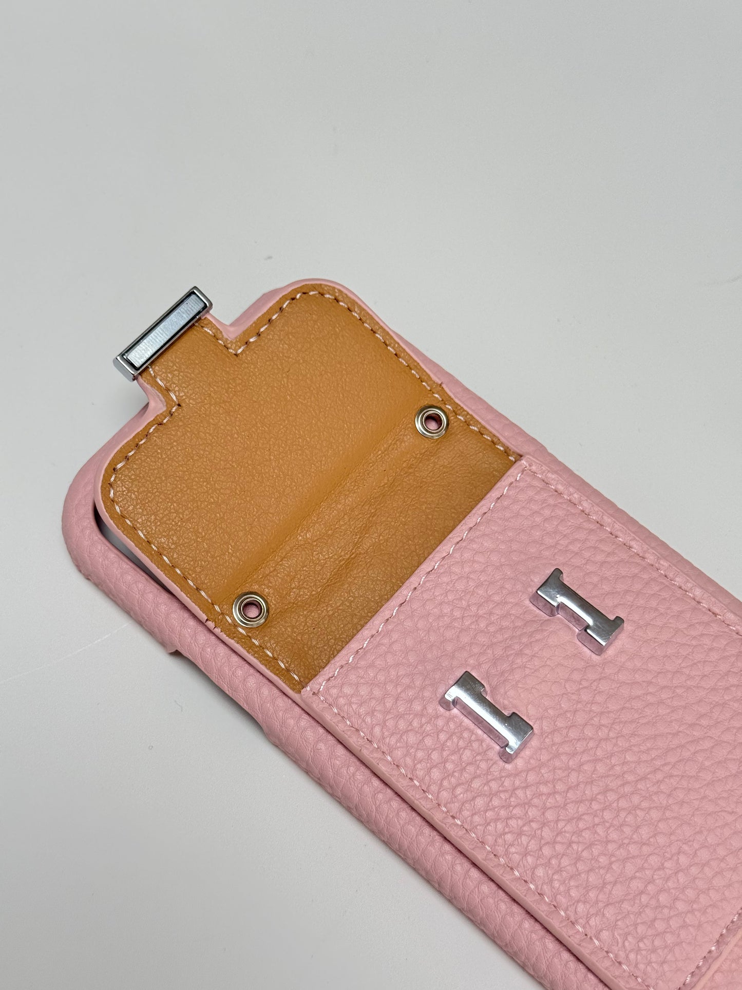 H Series iPhone case 2005 | Accordion card holder (subject to the video)