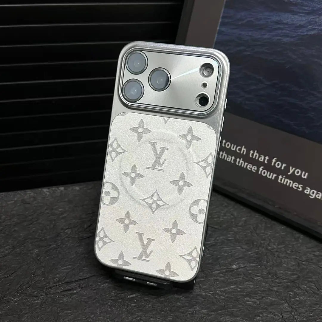 Lightweight luxury iPhone case (magnetic attraction)
