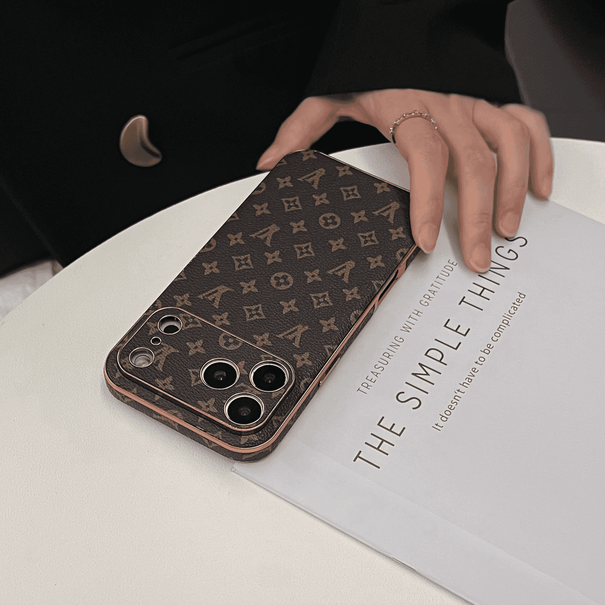 Luxurious x LV iPhone Case