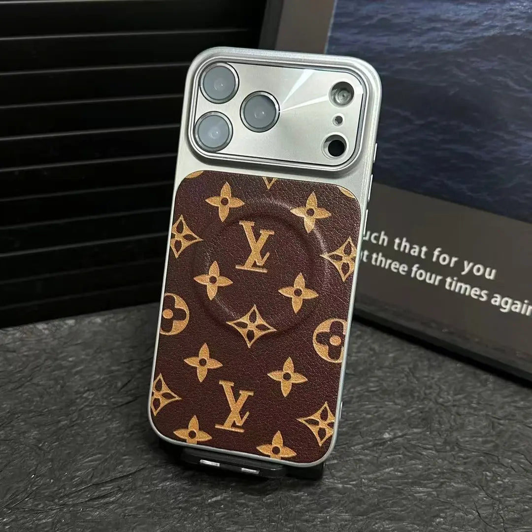 Lightweight luxury iPhone case (magnetic attraction)