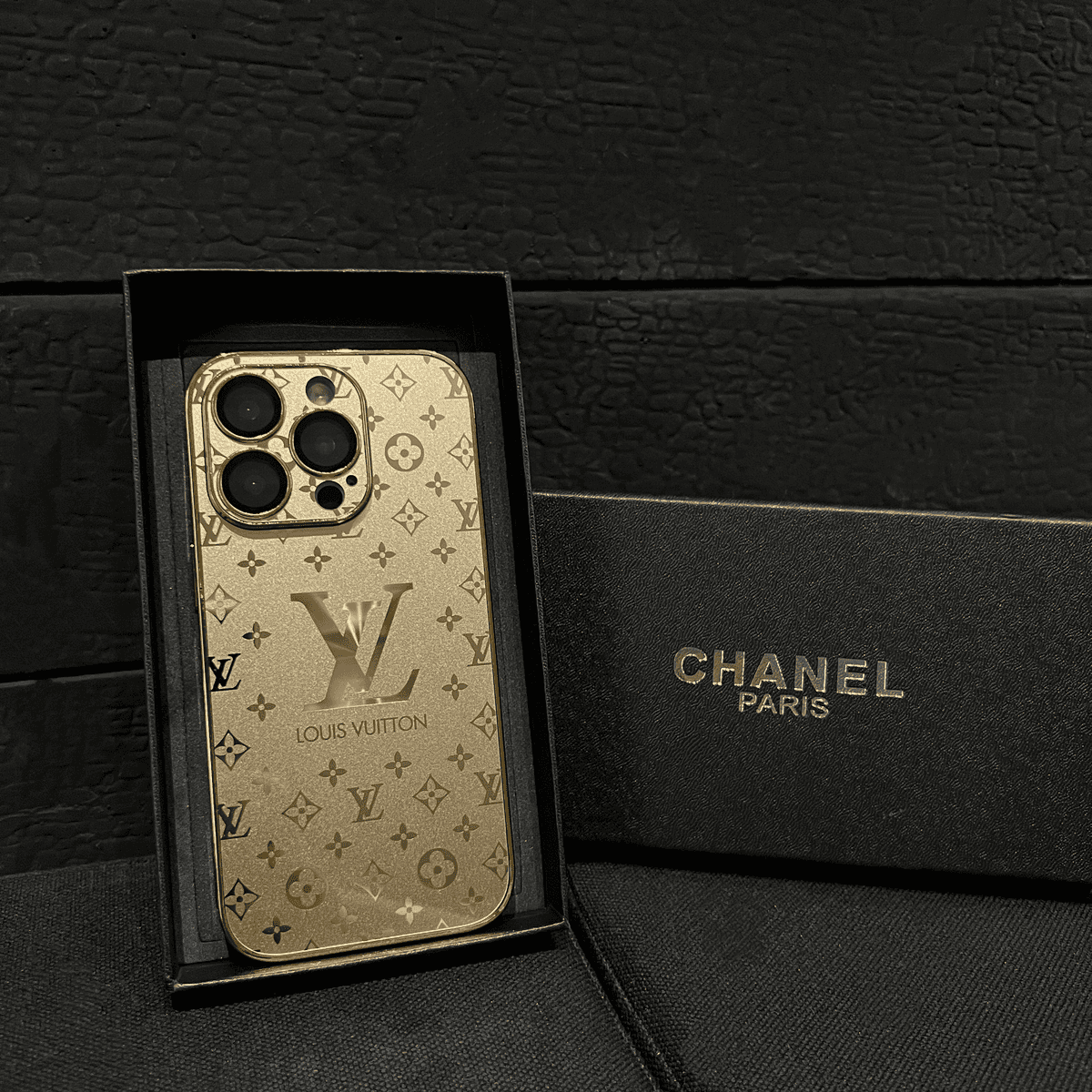 Luxurious x LV iPhone Case| Shine